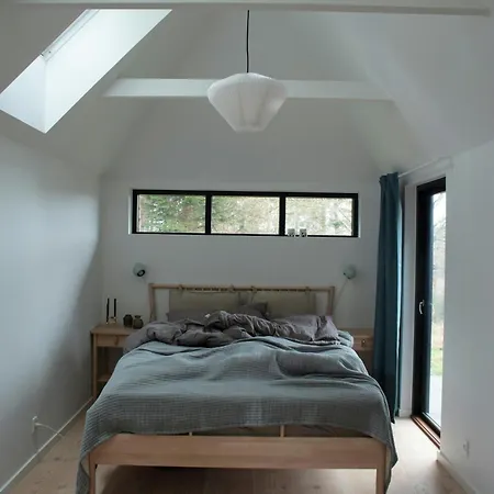 Renovated With Danish Design Near Sea Feriehus